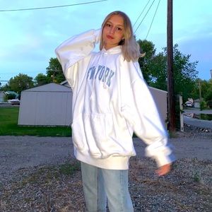 BRANDY MELVILLE NEW YORK HOODIE